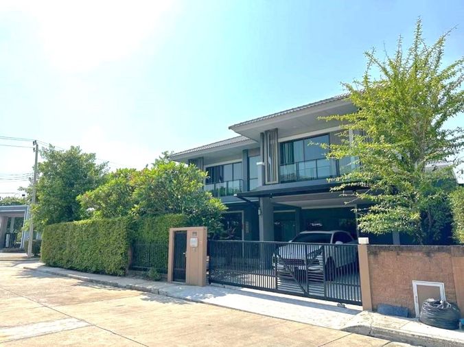 ให้เช่าบ้านเดี่ยว 4 ห้องนอน 300 ตร.ม. 90 ตร.ว. เดอะแพลนท์ เอ็กซคลูซีค พัฒนาการ 38