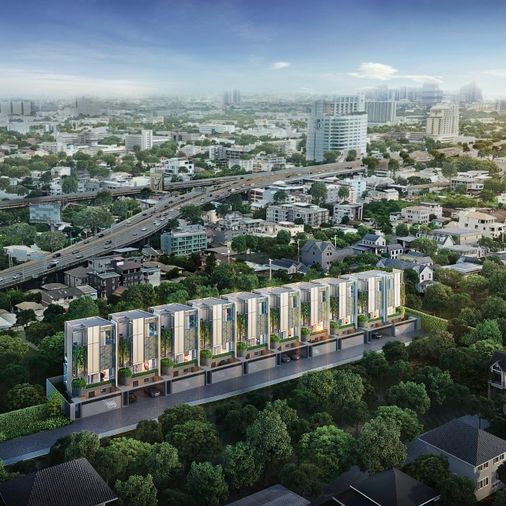 อัลติจูด ฟอเรสต์ อารีย์ - โมนูเมนต์
