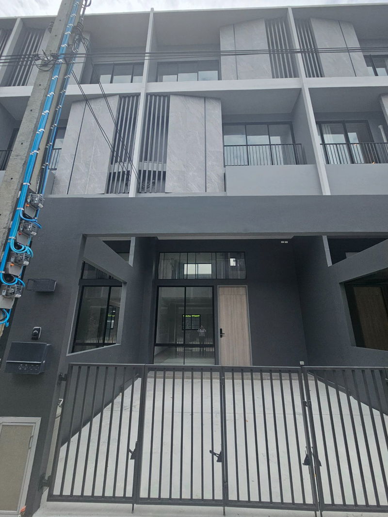 ทาวน์โฮมให้เช่า : 🚩FOR RENT>> Town Home Nue Cove North ราชพฤกษ์>> ทาวน์โฮม 3 ชั้น 3 ห้องนอน ขนาด 19 ตร.ว. เดินทางสะดวกสบาย ใกล้ทางด่วน ติด รร.นานาชาติ เด่นหล้า #SA-065