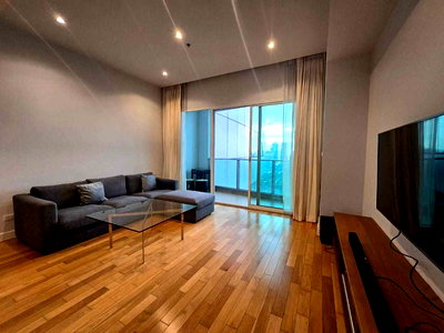 คอนโดให้เช่า : LTH10908–Millennium Residence FOR RENT 3 beds 3 baths size 146 Sq.m. Near BTS Saphan Taksin Station ONLY 95k/month