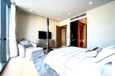 คอนโดให้เช่า : LTHC10918–The Monument Thonglor FOR RENT 2 beds 3 baths size 125 Sq.m. Near BTS Thong Lor Station ONLY 140k/month