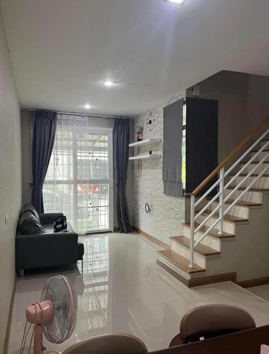 ขายทาวน์โฮม 3 ห้องนอน 17 ตร.ว. โกลเด้น ทาวน์ 3 ลาดพร้าว - เกษตรนวมินทร์