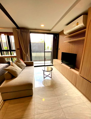 Condos for rent :  Walden Asoke. 1bed 35sqm. Line id: @pfagent