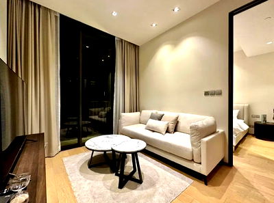 คอนโดให้เช่า : FOR RENT 28 Chidlom  Near BTS Chit Lom (Property ID: 70728)  