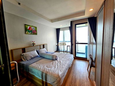 Condos for rent : Condo Ladda Plus beautiful room fully furnished in the heart of Sriracha city