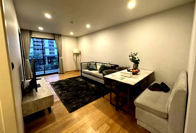 คอนโดให้เช่า : FOR RENT Na Vara Residence  Near BTS Chit Lom (Property ID: 72144)     