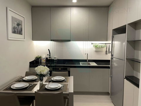 🚩 For rent condo NOBLE PLOENCHIT Building B, Floor 14,1 bed room, Room size 52.00 sqm