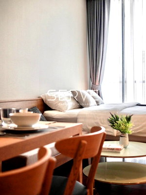 คอนโดให้เช่า : Studio with Good View North side on High Fl Close to BTS Phrom Phong & Emporium / Condo For Rent-Park 24 (พาร์ค 24)