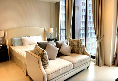 Condos for rent BTS Chit Lom : for rent Noble Ploenchit. 1bed 55sqm. Line id: @pfagent