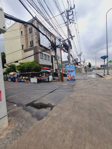 ขายทาวน์โฮม 2 ห้องนอน 18 ตร.ม. 18 ตร.ว. บ้านฐิติพร 1