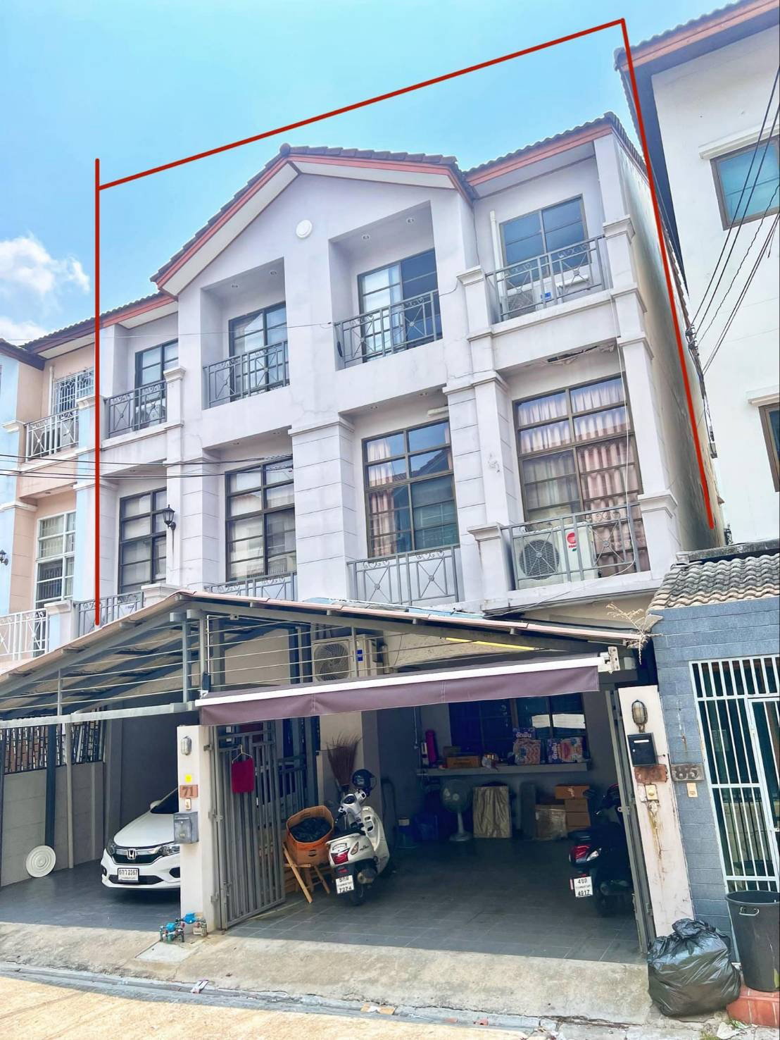 ขายบ้านสุขุมวิท 52 ทาวน์โฮมใกล้รถไฟฟ้า เดินไปBTS อ่อนนุช 500 ม.เท่านั้น ที่ดิน 20 ตร.ว Townhome Home office 3 ชั้น 3 ห้องนอน  087-9074045