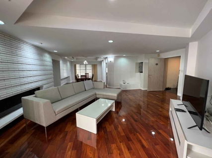 รูปภาพ LTH10965–Cosmovilla FOR RENT 3 beds 3 baths size 250 Sq.m. Near BTS Asoke Station ONLY 65k/month