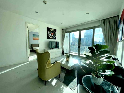 Condos for rent : LTH10972–185 Rajadamri FOR RENT 2 beds 2 baths size 110.48 Sq.m. Near BTS Ratchadamri Station ONLY 95k/month