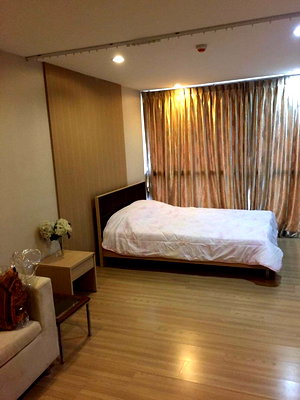 Condos for rent Lat Phrao District Office : Room for rent I-Zen Ekamai-Raminthra