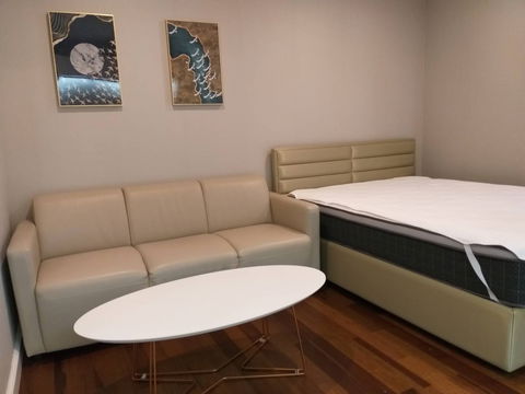 For Rent The Metropolis Samrong Condominium Studio 1 Bathroom 28 Sq.m. on 15thFloor Fully Furnished Ready to move in Rental Price 10,000 Baht/month