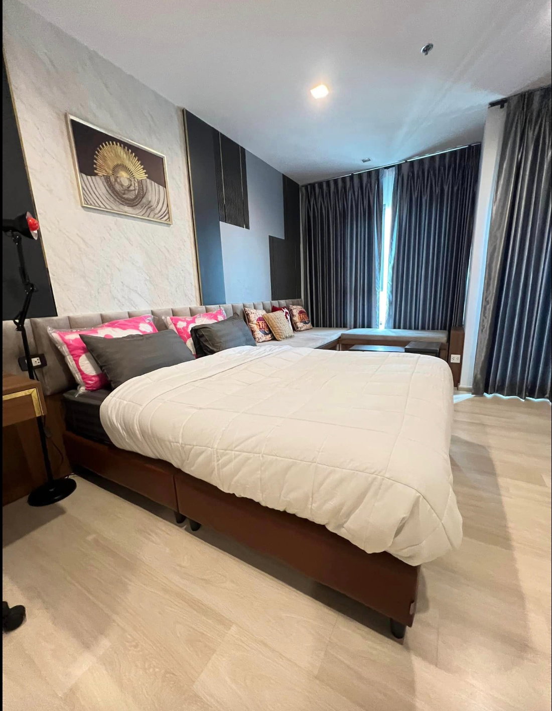 for rent Life One Wireless. Studio 29sqm. Line id: @pfagent