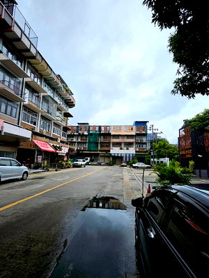 เช่าอาคารพาณิชย์ สวนเฉลิมพระเกียรติ ร.9 : เช่าตึกแถว เฉพาะชั้น 2-5 รวมดาดฟ้า  ซอย จรัญสนิทวงศ์ 66/1 