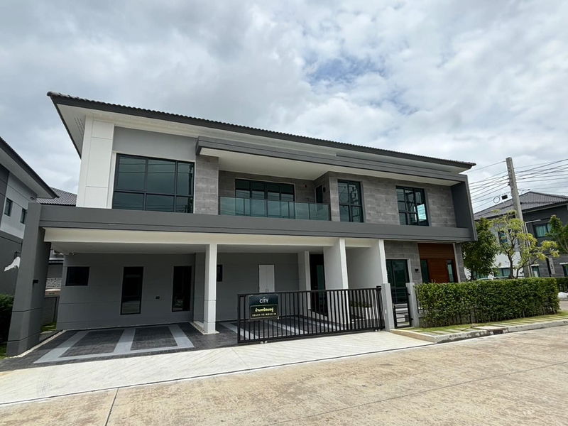 Houses for sale : The City Bangna (new project) 5 rooms, 6 rooms Type: Godiva ((empty house))**