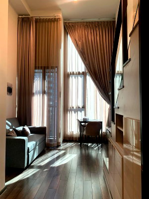 Condos for rent : 💛 Duplex Room💙🧡(For Rent)KnightsBridge Space Rama 9 🚝MRT Rama9