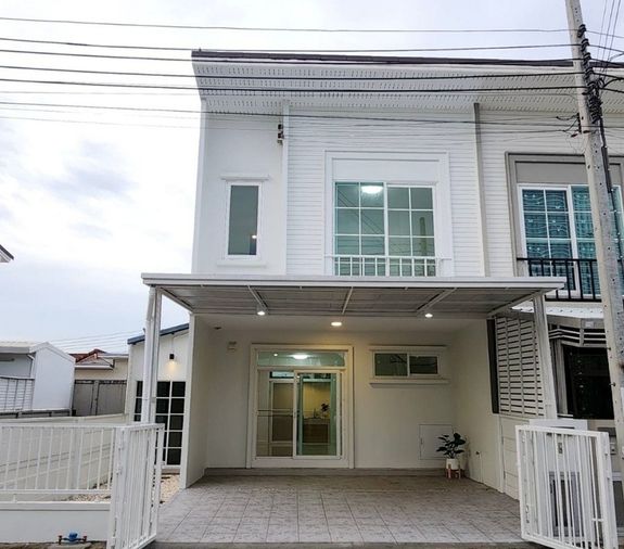 ขายทาวน์โฮม 3 ห้องนอน 130 ตร.ม. 25.6 ตร.ว. กัสโต้ ทาวน์โฮม เพชรเกษม 69-กาญจนาภิเษก