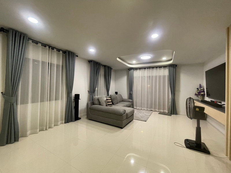 ขายบ้านเดี่ยว : Single house for sale, Manirin Village, Pivancy, 2 floors, 72 sq.w. (S03-1899)
