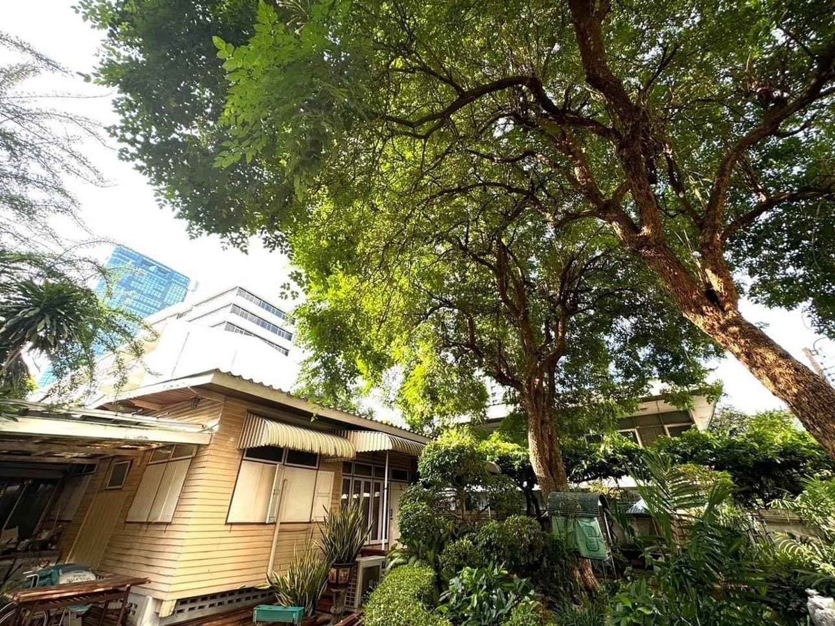 LTHC10983–Commercial /House for rent size 1120 Sq.m. ONLY 200k/month
