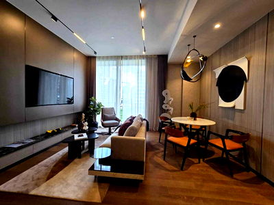 Condos for rent BTS Phloen Chit : LTHC10987–MUNIQ LANGSUAN FOR RENT 2 beds 2 baths size 89 Sq.m. Near BTS Chit Lom Station ONLY 120k/month