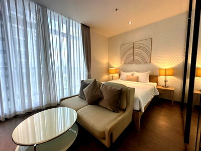 Condos for rent : 📲@556ryccg 🚞Rent 1 Bedroom Studio Plus 33sqm Park 24 Phrom Phong Fully furnished 🔥Free Wifi near BTS Phrom Phong