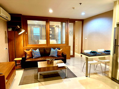 Condos for rent : Condominium for Rent  Secene Place Sukhumvit 24 (BTS Phomphong)