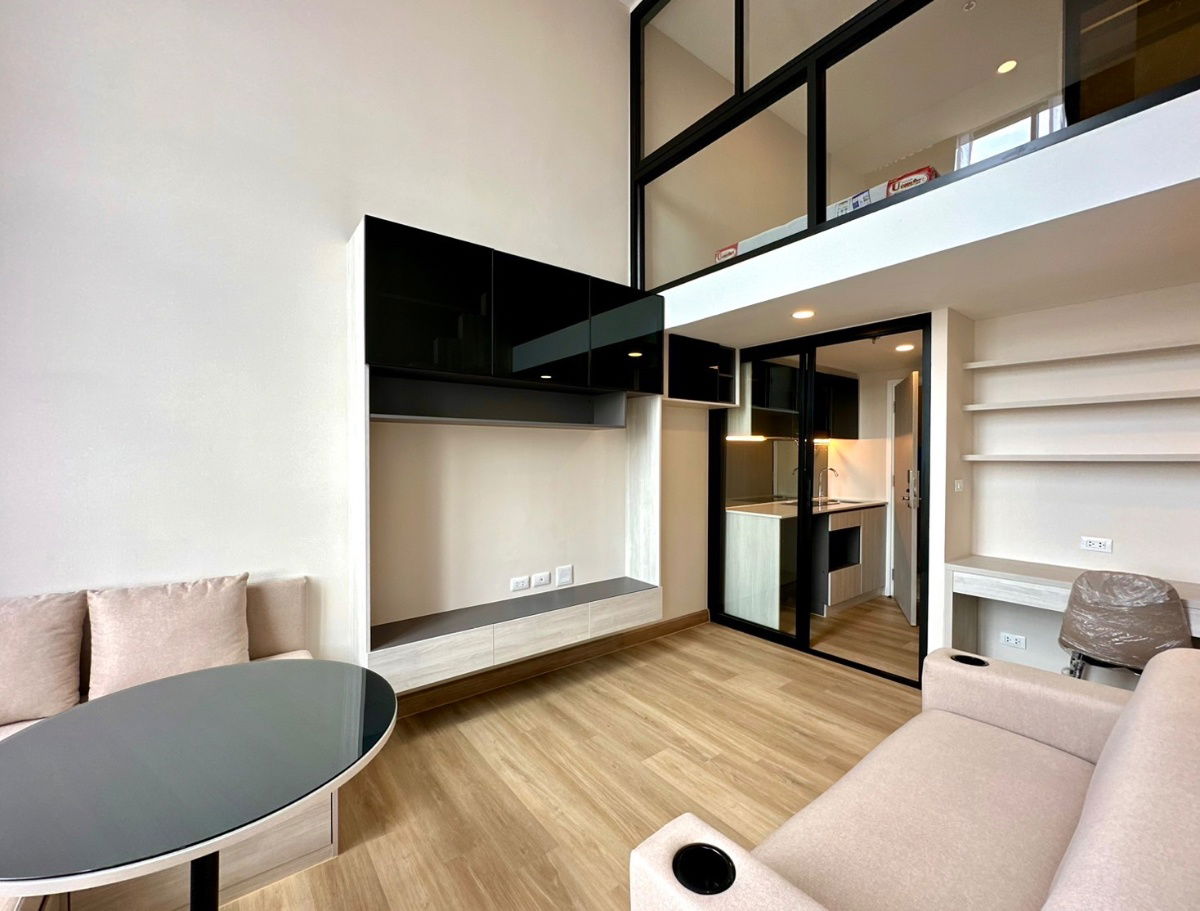 รูป ให้เช่า เดอะ สแตรนด์ อินดี๊ด คอนโด The Strand Indeed Condo แบบ Duplex 2 ชั้น 1 ห้องนอน 1 ห้องน้ำ ขนาด 24 ตร.ม. เฟอร์นิเจอร์ครบ ชั้น วิวภูเขา สวยมากกก  - รูปที่ 2/36