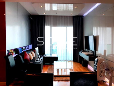 Condos for sale : Nice Room 3 Beds with Bathtub 128 sq.m Good Location Close to BTS Asok 800 m. & MRT Sukhumvit 750 m.-Millennium Residence