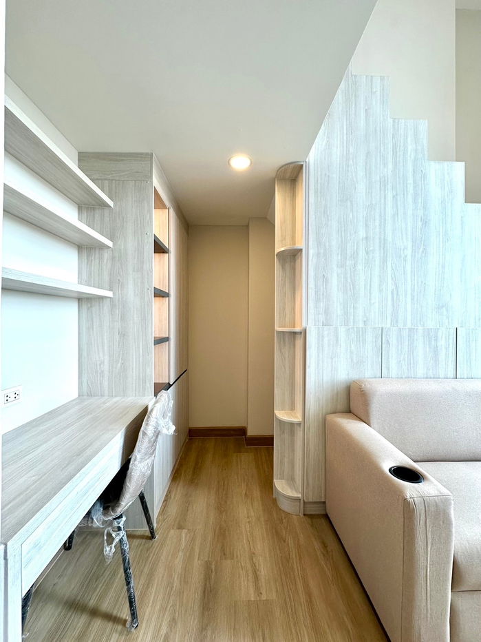 รูป ให้เช่า เดอะ สแตรนด์ อินดี๊ด คอนโด The Strand Indeed Condo แบบ Duplex 2 ชั้น 1 ห้องนอน 1 ห้องน้ำ ขนาด 24 ตร.ม. เฟอร์นิเจอร์ครบ ชั้น วิวภูเขา สวยมากกก  - รูปที่ 10/36