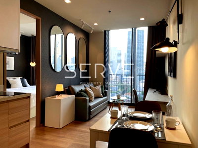 ขายคอนโด : Nice Decorate 1 Bed 35.12 sq.m. Good Location Close to BTS Phrom Phong 500 m. / For Rent & For Sale -Noble Around 33