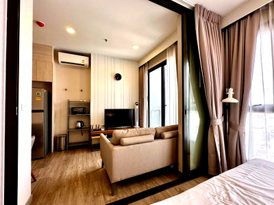 Condos for rent : For rent: KEEN CENTRE SRIRACHA, Keen Condo, in the heart of Sriracha, price 15,000 baht, 9th floor, beautiful room, fully furnished