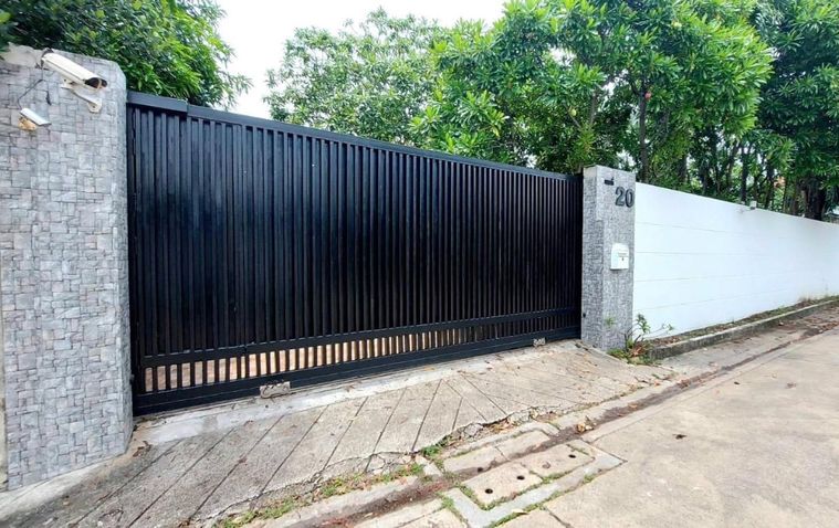 6-bed house for sale, 176 sq wah, Khan Na Yao