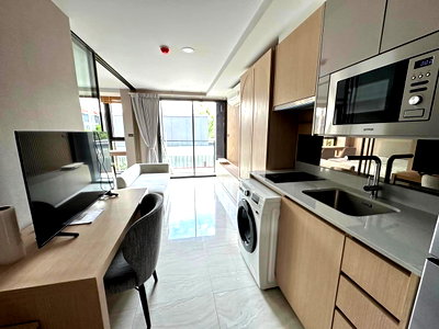 Condos for rent : Condo for rent in the heart of the city, Walden Asoke, Soi Sukhumvit 23, 1 bedroom, near BTS Asoke and Terminal21