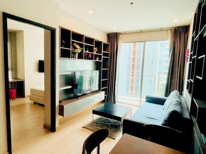 ให้เช่า คอนโด Skywalk Residences แบบ 2 ห้องนอน 1 ห้องน้ำ ห่าง BTS พระโขนงเพียง 150 เมตร