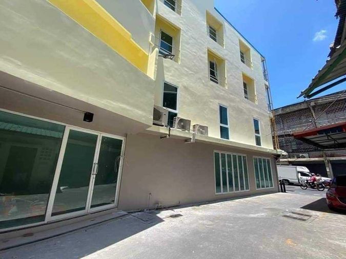 ให้เช่าโฮมออฟฟิศ 1 ห้องนอน 50 ตร.ว. เขตคลองเตย