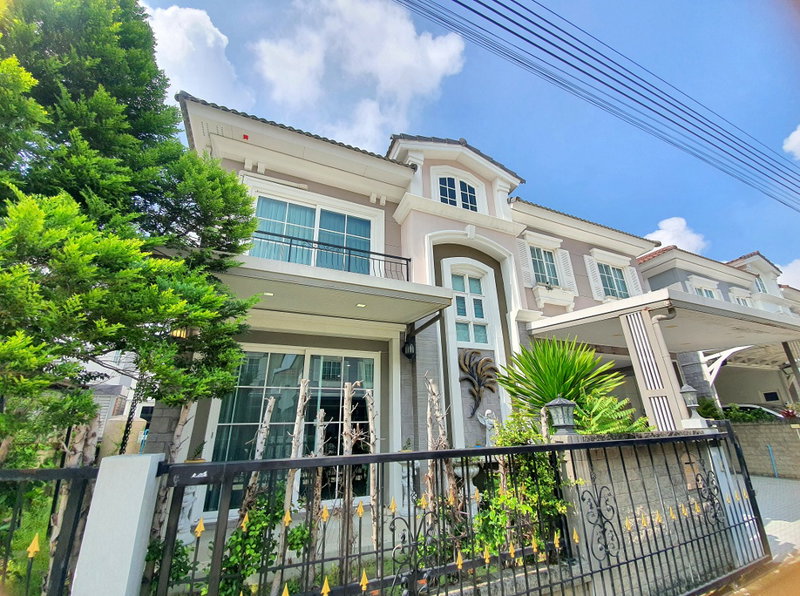 ขายบ้านแฝด : ขาย โกลเด้น นีโอ สาทร Golden Neo Sathorn พร้อมเข้าอยู่ ใกล้ BTS วุฒากาศ   