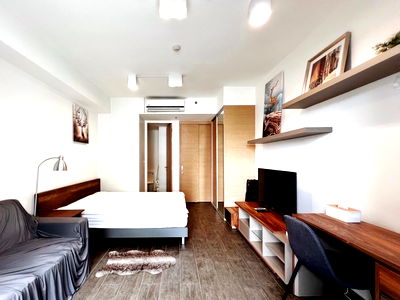 Condos for rent : For Rent The Lofts Ekkamai (Near BTS EKKAMAI)