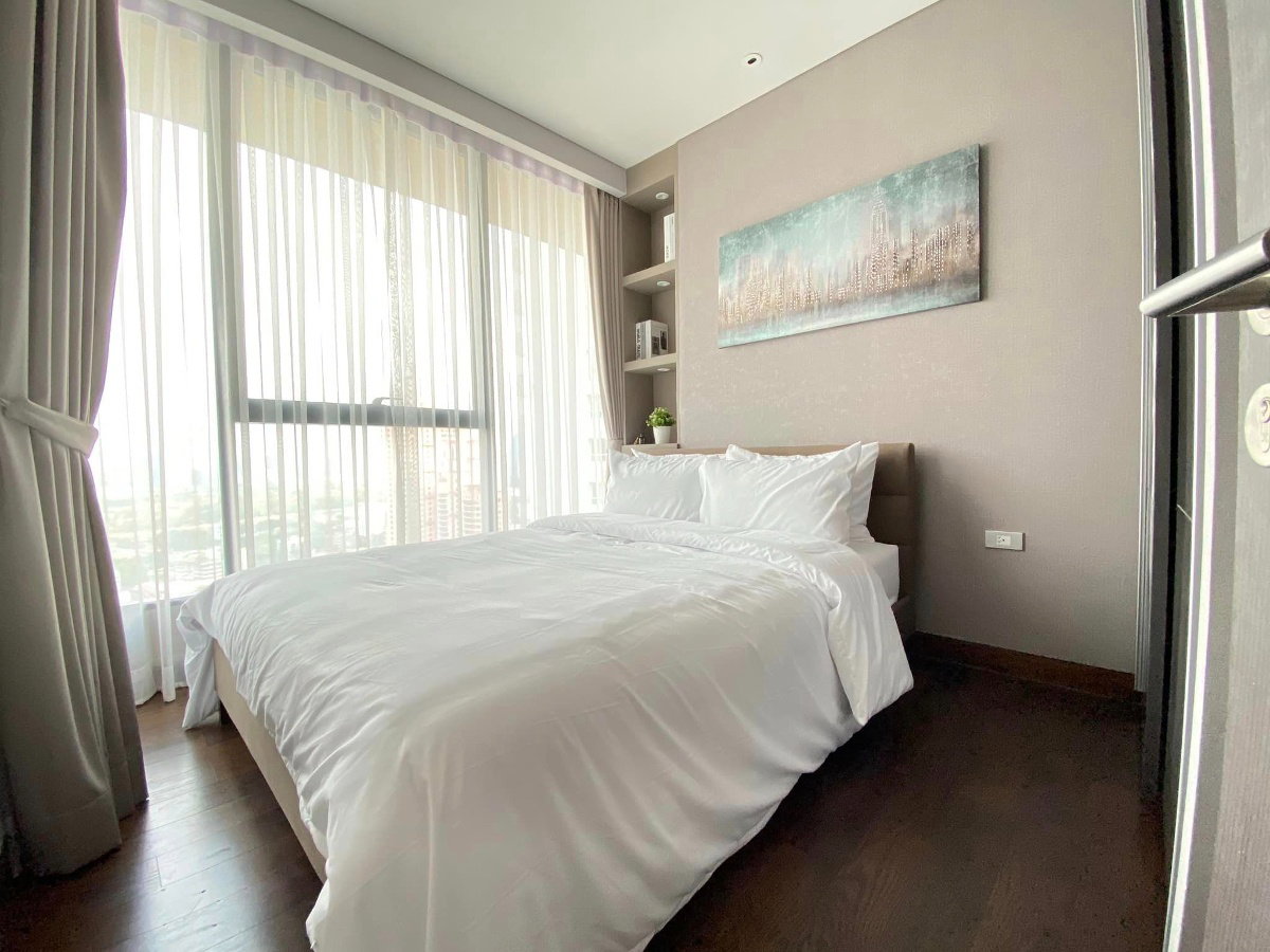 The Lumpini 24 for rent only 21,000 baht 26 sqm. 25 floor Line : @apopplace