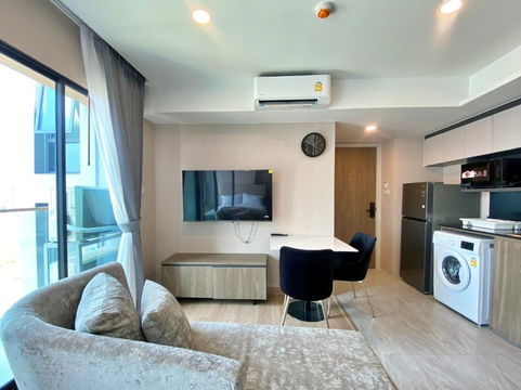 🦋🌼คุณปอ LuxuryCondo🦋🌼แอดไลน์ได้เลยนะคะ🦋ลอยด์ ศูนย์วิจัย-ทองหล่อ