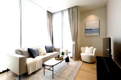 คอนโดให้เช่า : LTHC11026–28 Chidlom FOR RENT 2 beds 2 baths size 90 Sq.m. Near BTS Chit Lom ONLY 80k/month