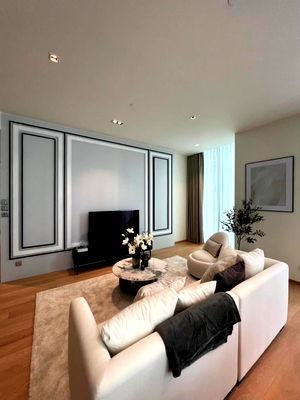 Condos for rent BTS Phloen Chit : LTH11028–28 Chidlom FOR RENT 2 beds 2 baths size 90 Sq.m. Near BTS Chit Lom ONLY 110k/month