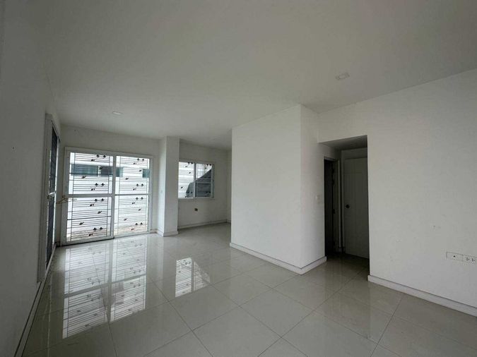 3-bed townhouse for sale, 109.6 sqm, 27.4 sq wah, Bless Town Ramintra 127