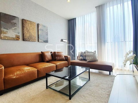 Nice view Corner Unit 3 Beds with Bathtub Super High Fl. 40+ BTS Phloen Chit / Condo For Rent-Noble Ploenchit