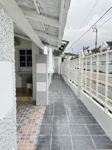 3-bed townhouse for sale, 26.2 sq wah, Phra Khanong