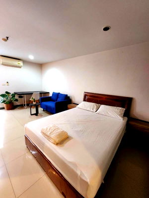 เช่าคอนโด เซ็นทรัล พลาซ่า บางนา : ให้เช่า คอนโด Regent home บางนา 7 พร้อมอยู่