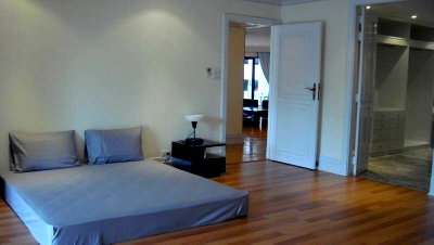 Condos for rent : LTHC11063–Pet friendly The TBI Tower CONDO FOR RENT 3beds 4baths Size 400 Sqm. Near BTS Phrom Phong ONLY 75k/Month