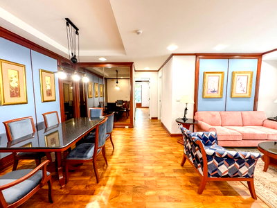 Condos for sale : 🔥 For sale 🔥 Make an appointment to view. Condo The Bangkok Sukhumvit 43 2 bedrooms, swimming pool view 114.5 sq.m. ✅ Near BTS Phrom Phong